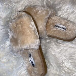 Comfortable Minnetonka Slippers